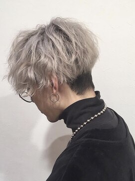 ナンプウ(Nanpu) 《Ｎａｎｐｕ》刈り上げウエーブマッシュ◎20代30代40代