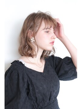 リル バイ フレイムス 川口(Lilou by Frames) ふんわりセミディ
