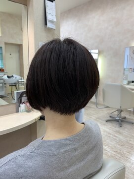 ベニ 岩沼たけくま店(BENI) 丸みショートヘア
