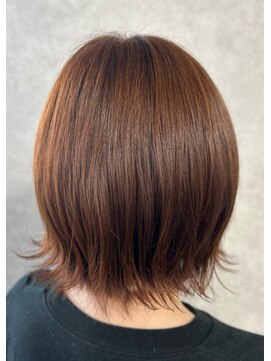 ディルガ リンク(Dilga LINK) 外ハネショートボブ