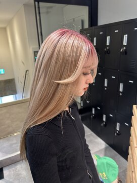 アイリー 名古屋(A/LEE) ルーツカラー