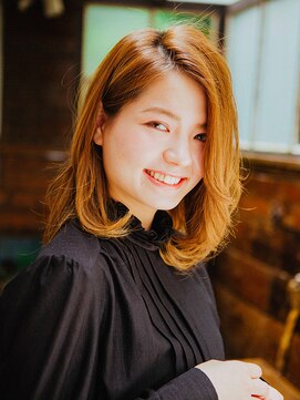 スタリー(Starry) フェミニンミディアム20代/30代/40代/ハレマチ通り