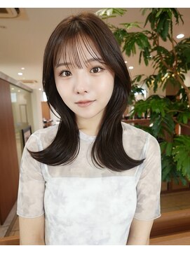 エムスラッシュ アヴェダ 自由が丘(M.SLASH AVEDA) 外ハネカール/ココアブラウン/艶髪/ロングレイヤー/自由が丘