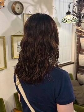 アズグロウヘアー(AS GROW HAIR) 大人のウェットウェーブ　ハイライトカラー