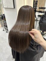 ジーナ 吉塚(Zina)&nbsp;透明感 ミルクブラウン【福田れん】吉塚美容室 髪質改善 箱崎