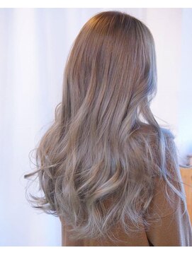 マループ(Maloop) ふんわりやわらか透明感スタイル