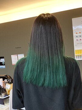 コワファーストナガサキシャンプーボーイ(COIFF1RST NAGASAKI SHAMPOO BOY) グラデーショングリーン☆