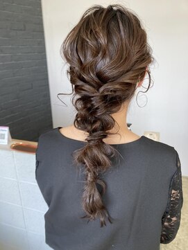 ニド(2do) くびれ編みおろしアレンジ