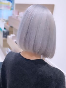 アッシュ 立川店(Ash) 【Ash立川】ホワイトカラー