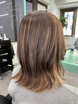 エイト 川崎店(EIGHT) 白髪ぼかしのハイライト【川崎】