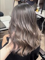 ヴィフ 大船(VIF)&nbsp;バレイヤージュ/ケアブリーチ/ダブルカラー白髪ぼかし脱白髪染め