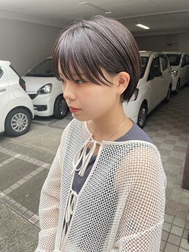 コワファーストナガサキシャンプーボーイ(COIFF1RST NAGASAKI SHAMPOO BOY) 大人可愛い20代30代40代黒髪前下がりショートボブ丸みショート◎