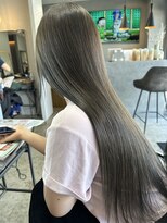 ヘリム(HELIM)&nbsp;くびレイヤーエモージュ前髪オリーブベージュワンカール