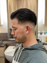 銀座マツナガ 浅草店&nbsp;20代30代ビジネス黒髪サイドバックスキンフェード大人刈り上げ
