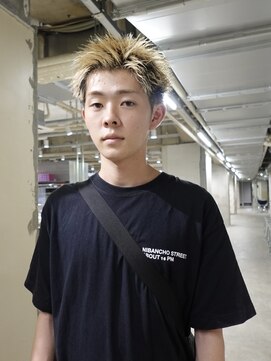 ロジ(loji) Y2Kスパイキーショート