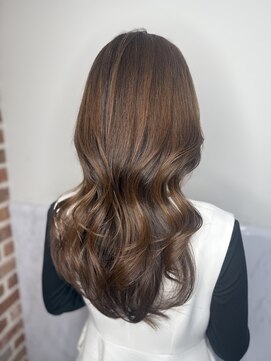 エニー 栄(Any) ブラウン×韓国レイヤー