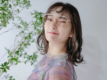 キトキ(Qと木)の写真/【透明感×ツヤ感】ダメージレスで透明感のあるカラーが人気!トレンドカラーから似合う色味をご提案♪