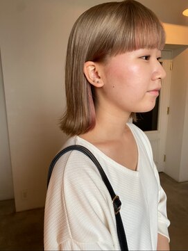 カット アトリエ ルームスリー(cut atelier room3) 外ハネミディアムボブ×デザインカラー