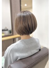 ルアナ(Luana) 丸みショートボブ