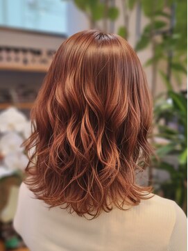 アヴァロンテ アットウィルヘアー(A VOLONTE at will hair) 【発色◎】艶めくカッパーオレンジ×ウェーブ[成田/富里]