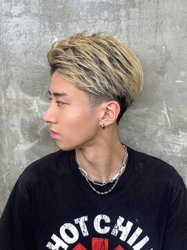 メンズサロン キング 心斎橋店(Men’s salon K!ng) メンズカット/ブリーチ/ニュアンスパーマ/メンズハイライト/眉毛