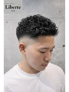 リベルテ グリット(Liberte Grit) 大人の魅力UP◎メンズスキンフェードパーマ20代30代の男前ヘア