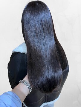 ユニバーススイート(UNIVERSE.suite) 美髪矯正インボーントリートメント