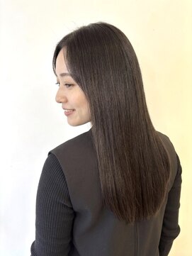 ヘアースタジオ ゼン カロン(Hair studio Zen kalon) ダークアッシュ/セミロングレイヤー/髪質改善/20代30代40代