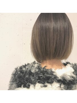 ツバメ ヘアー(TSUBAME HAIR) 3Dハイライト×グレージュ