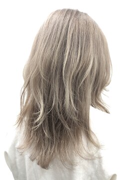 ココ 原宿(KOKO) #黒髪#小顔#クラゲヘアー#オリーブグレー#ココアベージュ#美髪