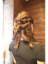 ミックスカール(Mixcurl) 【結婚式編み込みハーフアップスタイル】