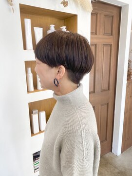 ネッコ(necco) ワイドバング刈り上げショート