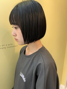 ハブ(hub) ぱっつん丸みボブ