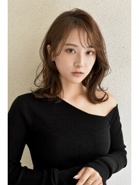 ブゾン(buZon) 【buZon ブゾン】外ハネミディ☆ニュアンスカール