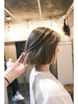 ニード(need) ハイトーングレー