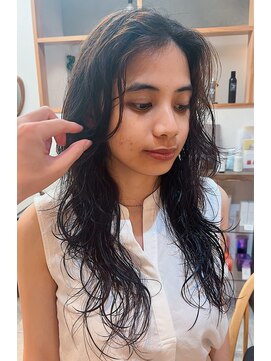 レス 伏見(LESS) ナチュラルウェーブ