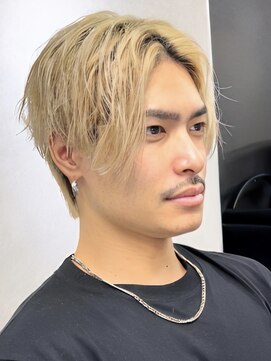 アイトーキョー 池袋(AI TOKYO) ハイトーンベージュ前下がりセンターパート