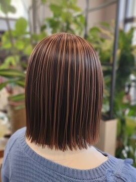 アヴァロンテ アットウィルヘアー(A VOLONTE at will hair) 存在感抜群！コントラストハイライト×切りっぱなしボブ[成田]