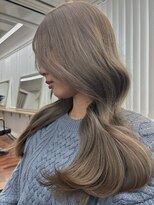 グランルッソ 岡山駅前(GRAN LUSSO)&nbsp;縮毛強制履歴から髪を守りながらブリーチ　グレージュ