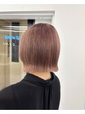 ピンクベージュ