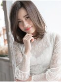 王道フェミニンなモテ可愛ミディ