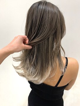 トルネード(TORNADO) ミルクティーグレージュハイライトバレイヤージュ