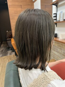 モーヴ(Mauve) オリーブグレージュ