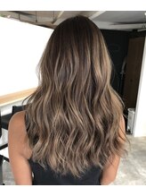 ナチュラル［ハイライトカラー］