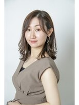 ファンドットレイ(Fan. ray)&nbsp;大人可愛いミディアムローレイヤー　ワンカール巻き