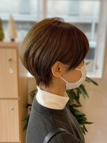 アドラーブル はなみずき店(adorable)&nbsp;20代30代40代前下がりストレートハンサムショート丸みレイヤー