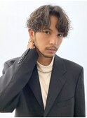 波巻きツイストスパイラルパーマツーブロック刈り上げ