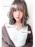くすみベージュミディアムフェイスレイヤー＊くびれ巻き