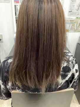 ビーズカラーイオン 酒田南店 透明感+くすみ感で大人カラープラチナ6トーン/6月