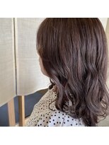 イニ 姉小路(ini)&nbsp;《戸田》フェイスレイヤー／ベリーベージュ